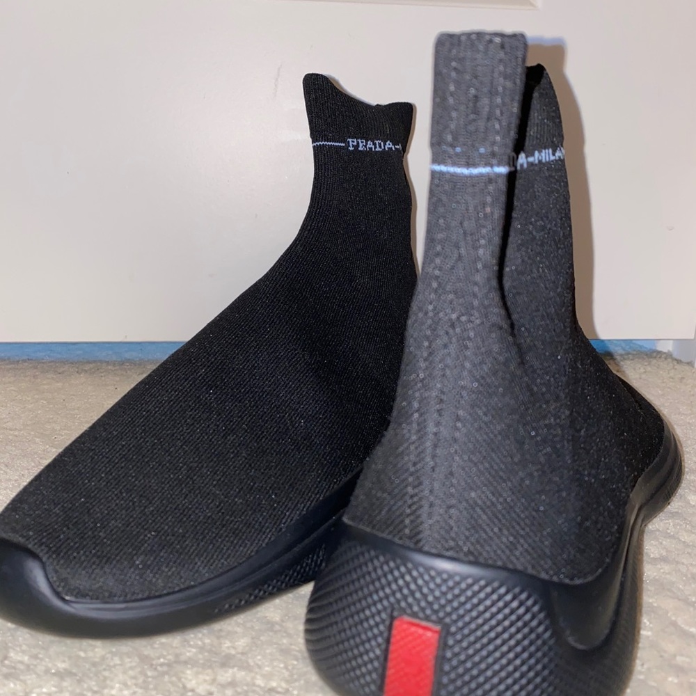 🔥 🔥 AUTHENTIC PRADA KNIT SNEAKERS 👟 - Picture 3 of 12
